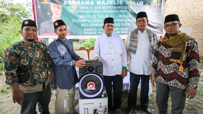 Ustadz Sahabat (Usbat) Ganjar Sumatera Utara (Sumut).