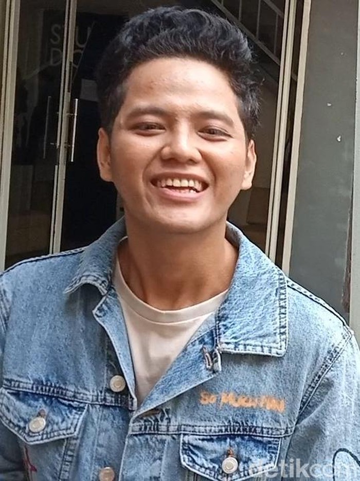 Celine Evangelista dan Stevan Psaribu Celine Evangelista dan Stevan Pasaribu