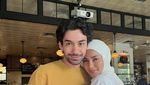 Gaya Keren Olla Ramlan Saat Jualan Pentol hingga Makan Bareng Artis