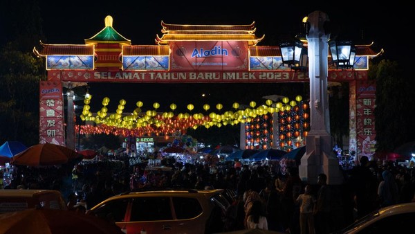 Festival Grebeg Sudior ini menjadi rangkaian untuk perayaan tahun baru Imlek.