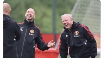 MU pun gembira karena gol ketiga Brighton ke gawang Liverpool dilesakkan mantan pemain mereka, Danny Welbeck. Foto: Twitter