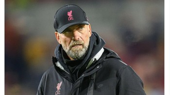 Posisi Liverpool saat ini lebih dekat dari zona degradasi daripada puncak. Foto: Twitter