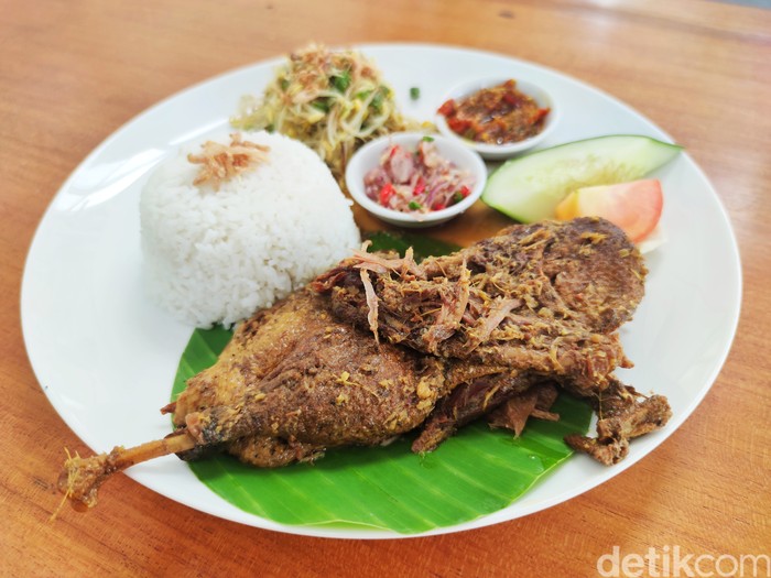 Menu Bebek Tepi Sawah The Danau