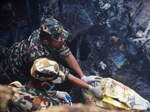 Putus Harapan Ada Korban Selamat dari Pesawat Jatuh di Nepal