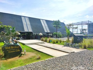 Uniknya Restoran Bebek Tepi Sawah di Gowa, Instagramable-Bernuansa Lokal Bali