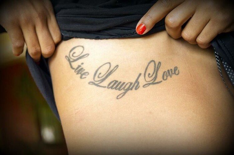 Sejumlah netizen membagikan foto tato yang dirasa mereka bikin turn off. Mana yang paling gagal menurutmu?
