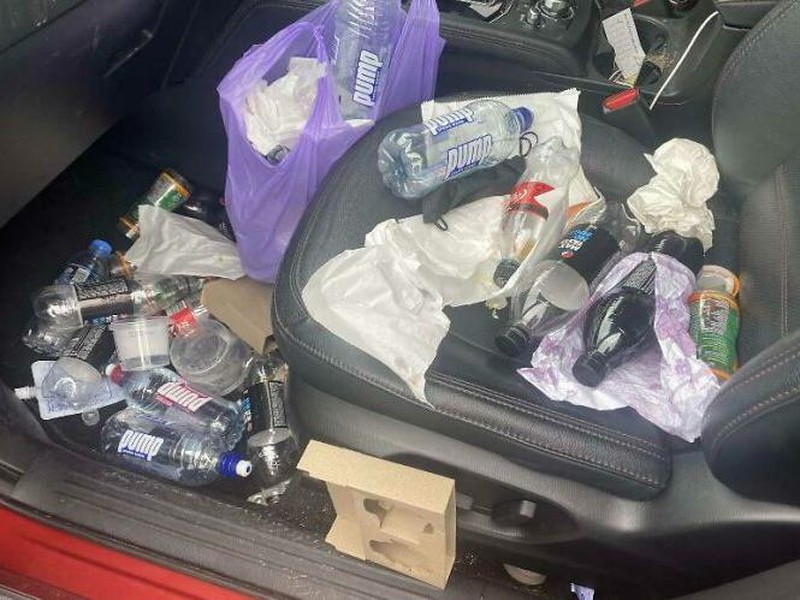 Susah dimengerti mengapa orang-orang ini melakukan sesuatu yang sangat menyebalkan. Ada yang punya pengalaman serupa?