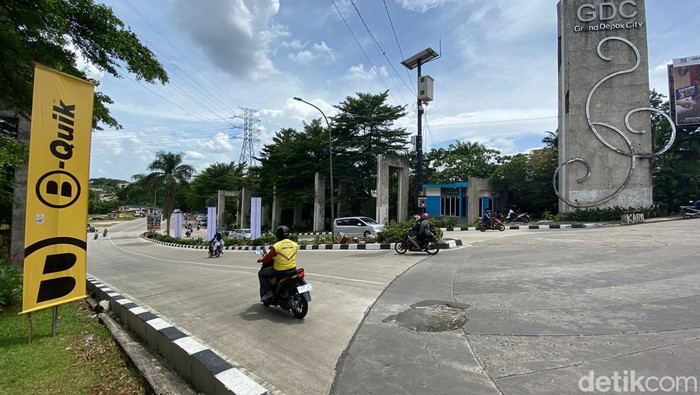 6 titik u-turn di Jalan Boulevard Grand Depok City, Depok, akan ditutup 25 Januari 2023.