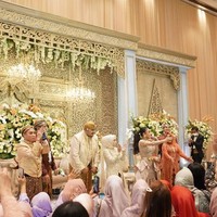 Jesyca (25 tahun) menikah dengan Firmansyah (27 tahun), pada 20 Agustus 2022 di Hotel Intercontinental Jakarta Pondok Indah. Keduanya mengusung adat Jawa modern saat hari pernikahan. Foto: Dok. pribadi Jesyca.