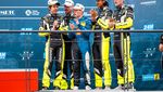 Aksi Rossi dan Sean Gelael Balapan 24 Jam Berbuah Podium