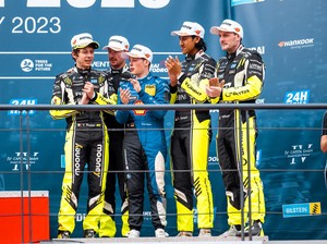 Profil Sean Gelael yang Satu Tim Bareng Valentino Rossi, Cucu Pendiri KFC