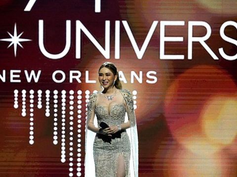 Anne Jakapong Jakrajutatip bos Miss Universe berbicara saat 71st Miss Universe Competition di New Orleans Morial Convention Center, New Orleans, Louisiana. (Photo by Jason Kempin/Getty Images)