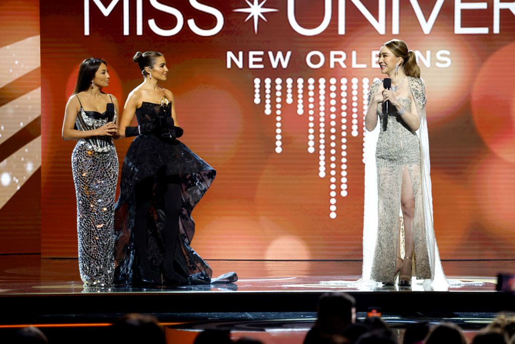 Anne Jakapong Jakrajutatip bos Miss Universe berbicara saat 71st Miss Universe Competition di New Orleans Morial Convention Center, New Orleans, Louisiana. (Photo by Jason Kempin/Getty Images)