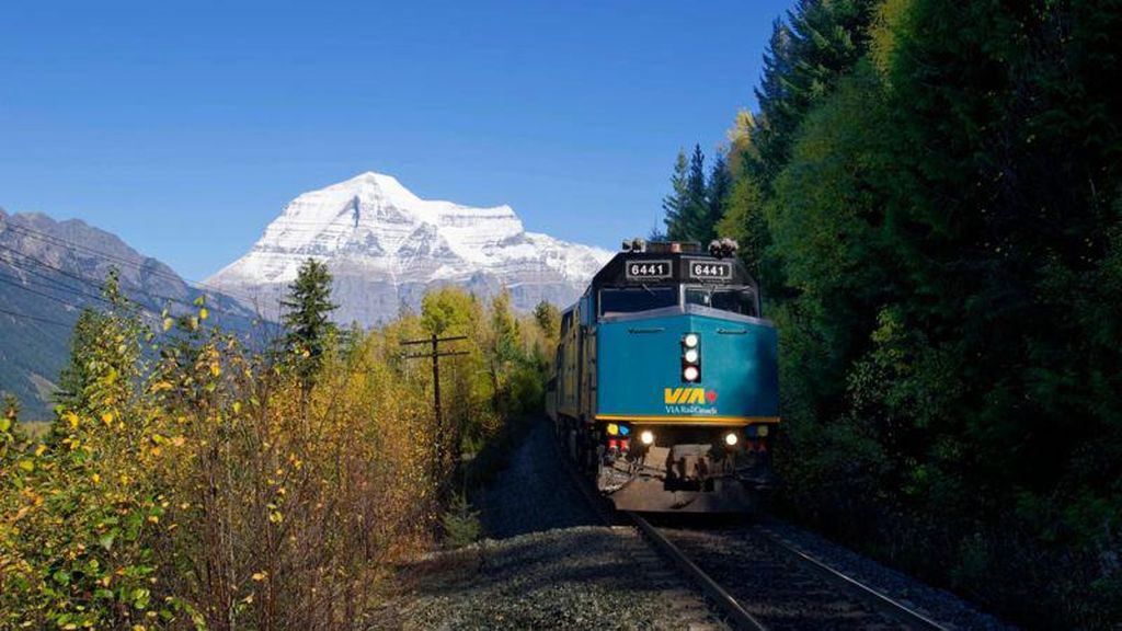 Jalurnya Paling Indah, Kereta di Kanada Bisa Dicegat seperti Angkot!