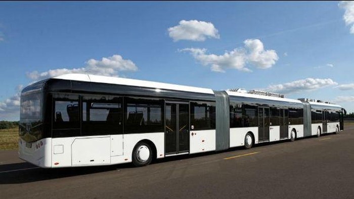 Bus terpanjang di dunia bisa angkut 256 penumpang