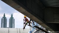 JPM Dukuh Atas nantinya akan menghubungkan Stasiun LRT Setiabudi dengan Stasiun KRL Sudirman melintasi Sungai Ciliwung yang bertujuan untuk meningkatkan aksesibilitas dengan mengintegrasikan berbagai moda transportasi seperti kereta Commuter Line, MRT, LRT Jabodebek, Kereta Bandara, Bus TransJakarta hingga angkot. 