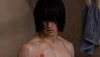 Lee Je Hoon akan kembali membintangi Taxi Driver 2 sebagai Kim Do Gi. Foto: dok. SBS
