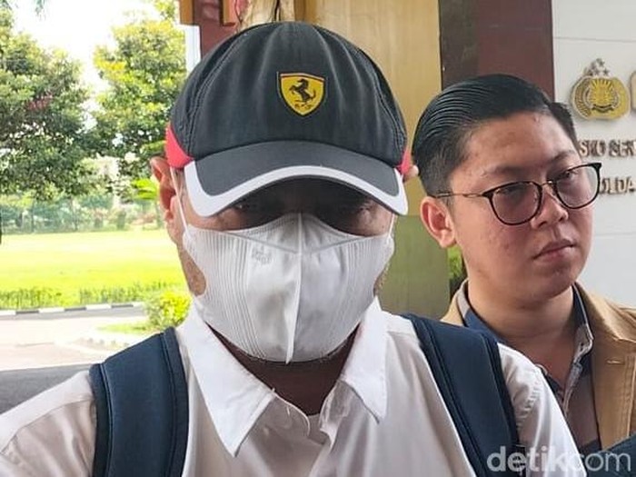 ferry irawan dan kuasa hukumnya jeffry simatupang