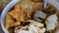 Hadir sejak tahun 2000an, Bakso Malang Citra menjadi andalan masyarakat sekitar Depok. Berada di Jalan Margonda Raya No.515, Depok, harga seporsinya bisa dibeli mulai dari Rp 16.000an saja. Foto: Instagram/Istimewa