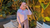 Menilik Instagramnya, bintang Tukang Ojek Pengkolan ini selalu terlihat kompak dengan geng sosialitanya. Banyak momennya saat kulineran bareng. Foto: Instagram @gabymarissa