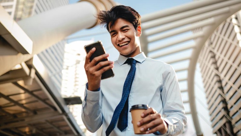 Ilustrasi pengguna smartphone