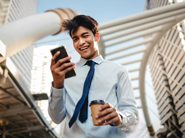 10 HP Android Tercepat di Dunia, Ada yang Kamu Pakai?