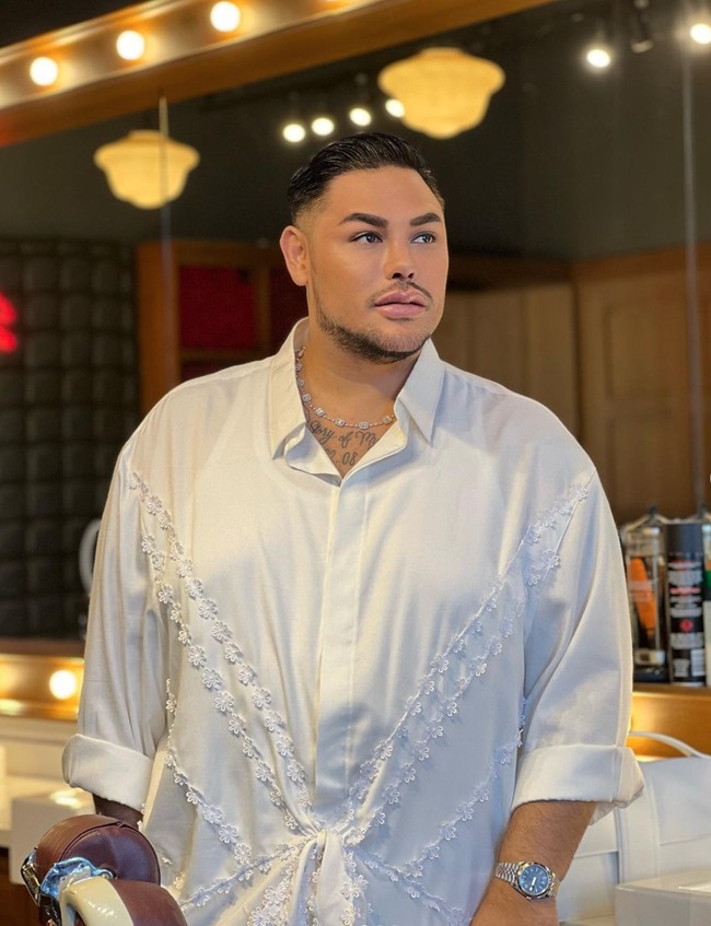 Operasi hidung Ivan Gunawann tersebut berlangsung di Rumah Sakit Medistanbul Hastenesi Turkey. Operasi berlangsung selama kurang lebih 3 jam. Foto: Instagram/@ivan_gunawan