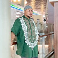 Sementara beberapa netizen juga ada yang mengaku lebih menyukai wajah Ivan Gunawan sebelum operasi plastik. Kalau kamu lebih suka wajah Ivan Gunawan setelah atau sebelum oplas? Foto: Instagram/@ivan_gunawan