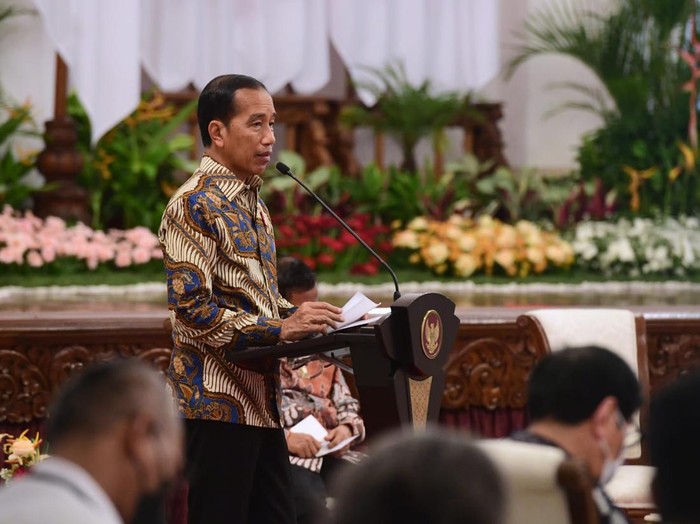 Jokowi Perintahkan Kementerian Keroyokan Atasi Inflasi