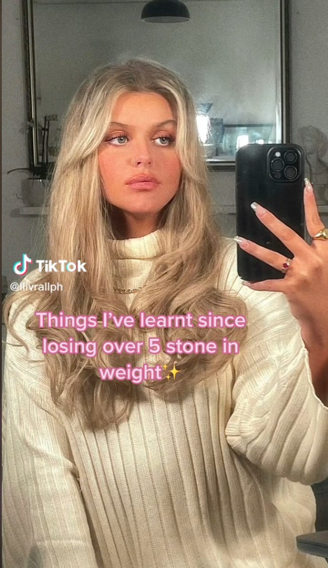 Kamu terlihat cantik sebelumnya tapi setelah setelah glow up seperti tidak nyata, Rahangku jatuh melihatnya, Menolak untuk percaya ini adalah orang yang sama, Bagaimana kamu melakukannya? Kamu terlihat sangat cantik, tulis netizen. Foto: Liv Ralph