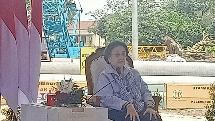 Megawati Soekarno Putri ketika ditemui dalam acara pemaparan progres pembangunan KEK Sanur pada Senin (16/1/2023) di Jalan Wira No 5 Denpasar, Bali. (Ni Made Lastri Karsiani Putri-detikBali)