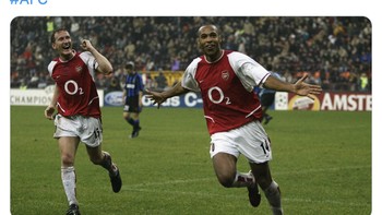 Bahkan dibandingkan tim Invincibles, raihan poin tim Arsenal sekarang dalam jumlah pertandingan yang sama lebih tinggi. Foto: Twitter