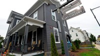 Rumah dua tingkat tak terlalu luas di Salem, Massachusett, AS, menjadi markas sekaligus galeri dari kelompok pemuja setan, The Satanic Temple (TST). Kelompok pemuja setan baru-baru ini menuai perhatian, setelah kelompok pemuja setan di Amerika Serikat, The Satanic Temple (TST) mengumumkan bakal menggelar pertemuan terbesar sepanjang sejarah pada 28-30 April 2023 mendatang.
