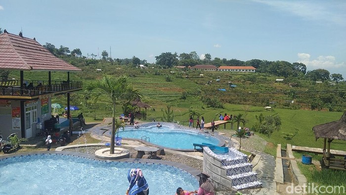 Objek wisata Sawah Bengkok Majalengka.