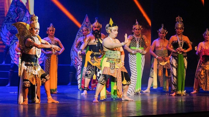 Pagelaran Wayang Orang Pandawa Boyong oleh TNI-Polri