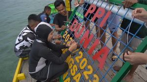 Foto: PPI Dunia Bantu Restorasi Terumbu Karang di Probolinggo