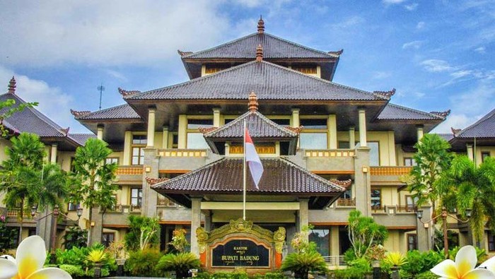 Kantor Dinas Pekerjaan Umum dan Penataan Ruang (PUPR) Badung, Bali.