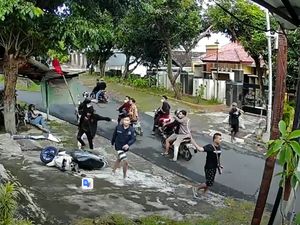 Gerombolan Pemuda Bersenjata Serang Warga-Rusak Rumah di Semarang