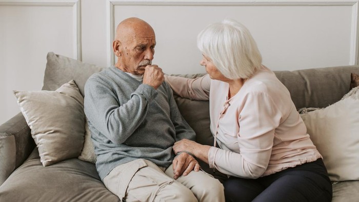 Cara Mengatasi Sesak Nafas Karena Batuk Secara Umum dan Alami