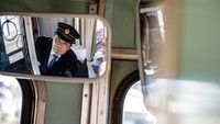 Jalur Kereta Listrik Chōshi merupakan jalur kereta api sepanjang 6,4 km yang dioperasikan oleh Kereta Listrik Chōshi milik Katsunori Takemoto.  