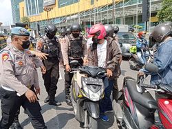 Sidang Tragedi Kanjuruhan, Kendaraan Pelat N Masuk Surabaya Dicek Polisi