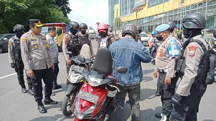 sidang kanjuruhan, pemotor disterilisasi
