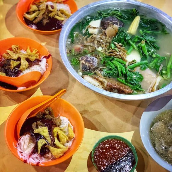 Suka-suka Penjual! Warung Makan Laris Ini Hanya Buka 3 Jam