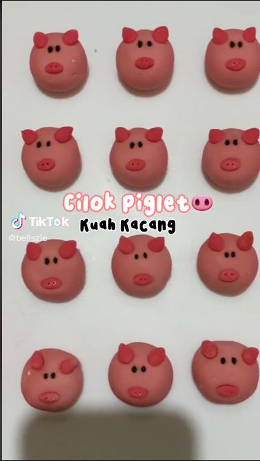 Wanita muslim bikin cilok babi