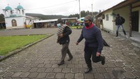 Latihan ini digelar untuk antisipasi jika sewaktu-waktu Gunung Berapi Cotopaxi meletus.  