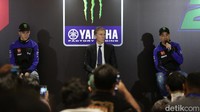 Begitu pula poin yang diberikan kepada pebalap di sprint race juga separuh dari poin yang bisa dikumpulkan pada balapan utama. Jika pada balapan utama, podium pertama mendapat 25 poin, pada sprint race pebalap tercepat hanya meraih 12,5 poin.