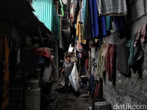 Jumlah Warga Miskin Ekstrem di DKI Melonjak: 95.668 Jiwa Per Maret 2022