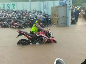 Sekda Cilegon: Banjir di Suralaya Akibat Drainase Tersumbat, Sudah Surut