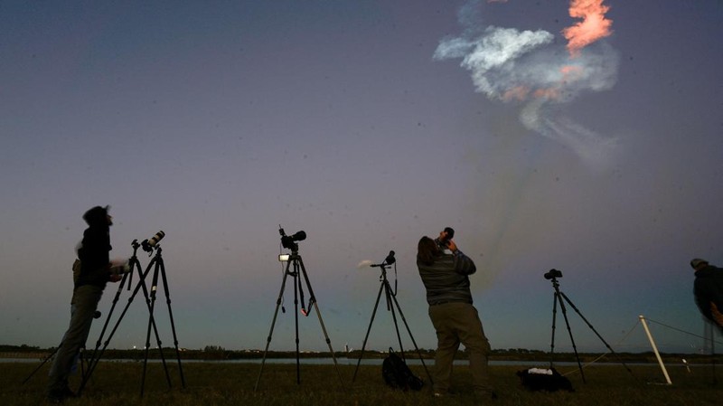 The SpaceX Falcon Heavy rocket is launched on classified mission USSF-67 for the U.S. Space Force at Cape Canaveral, Florida, U.S. January 15, 2023. REUTERS/Steve Nesius