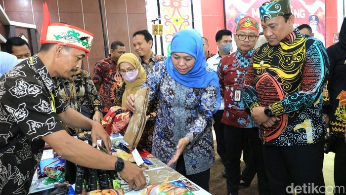 Gubernur Jatim Khofifah